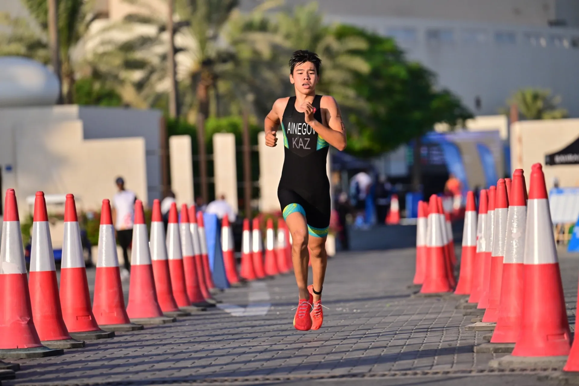 Azııa chempıonaty: Qazaqstan trıatlonshylary eki medal jeńip aldy