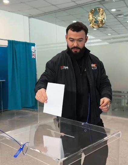 «JanaMen» jobasynyń qatysýshylary referendýmda óz tańdaýyn jasady