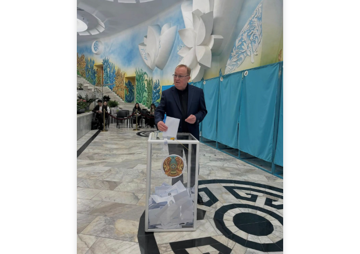 О́ner juldyzdary referendýmda óz tańdaýyn jasady