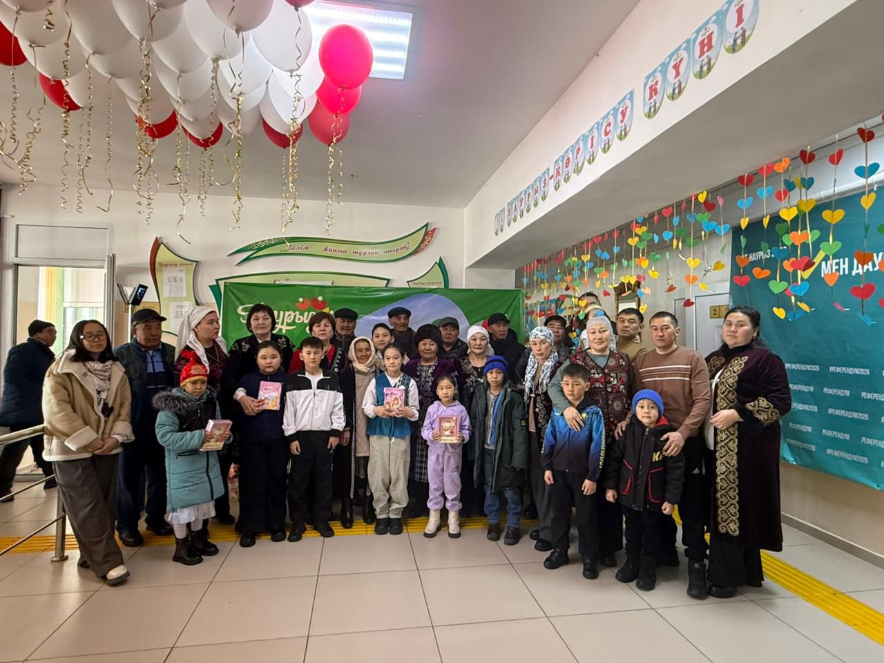 Bir áýlettiń 70 múshesi referendýmda daýys berdi