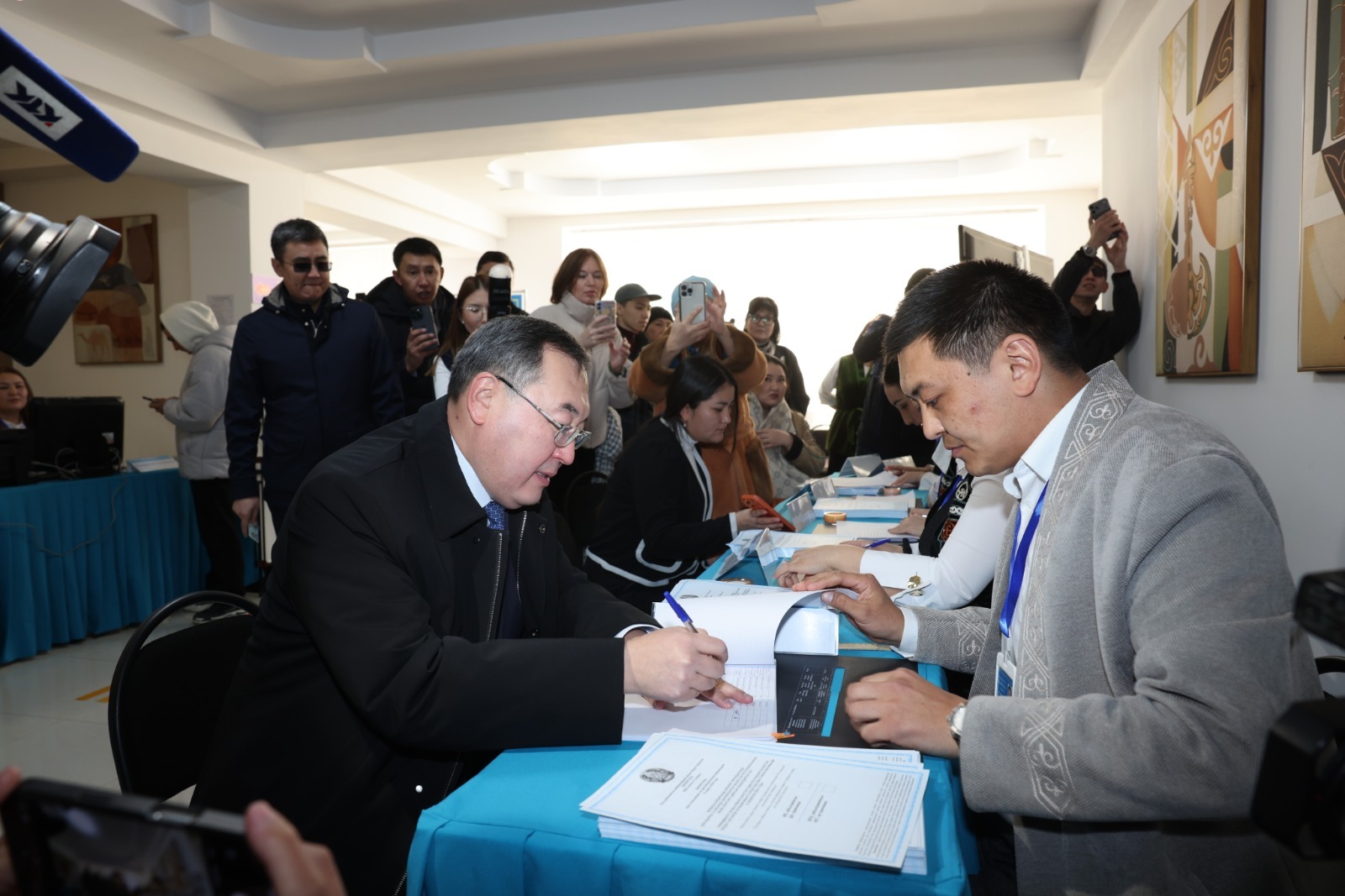 Almaty oblysynyń ákimi referendýmda óz tańdaýyn jasady