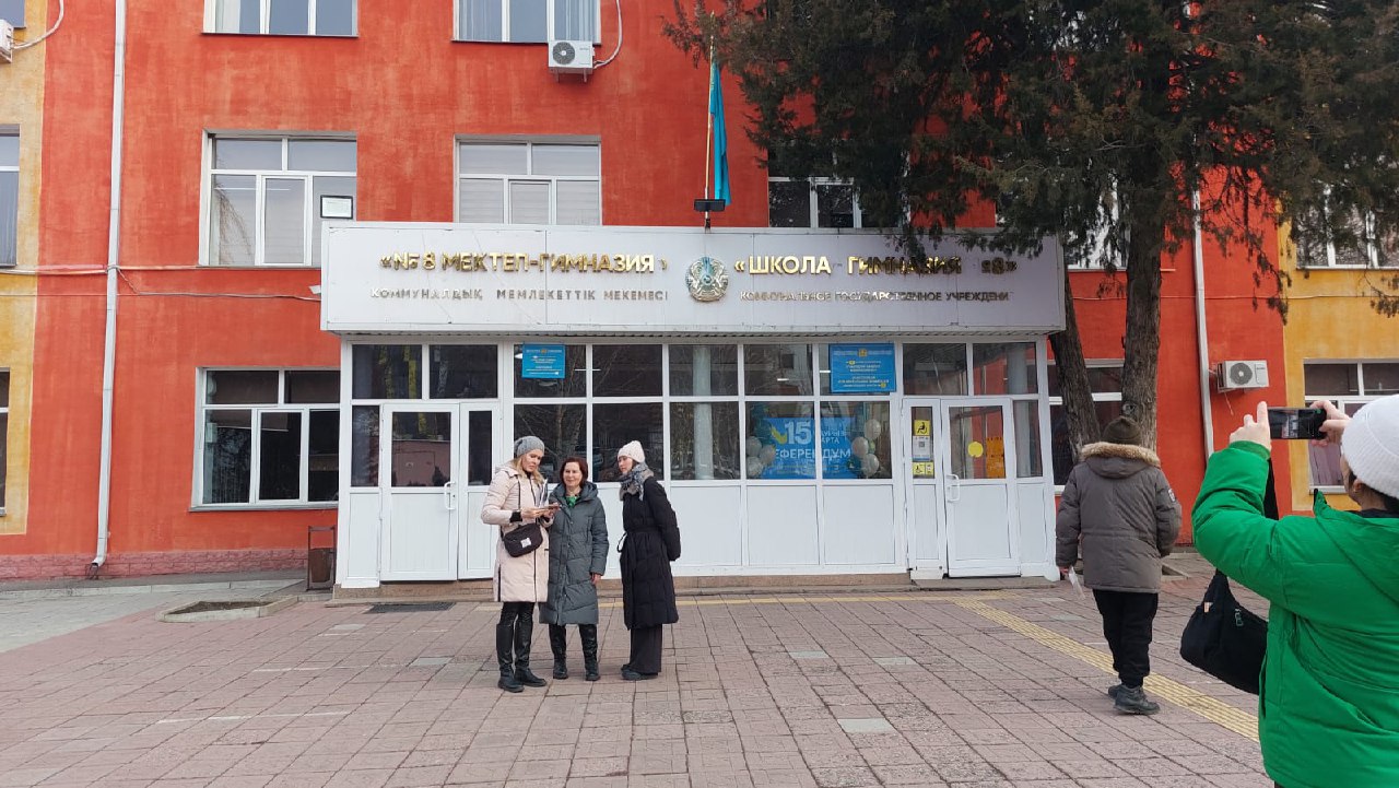 Almatyda referendým bastaldy