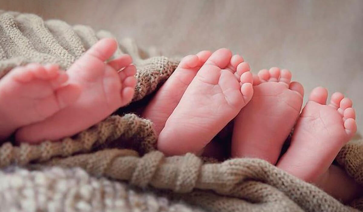 Referendým kúni Atyraýda eki birdeı úshem dúnıege keldi