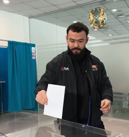 «JanaMen» jobasynyń qatysýshylary referendýmda óz tańdaýyn jasady