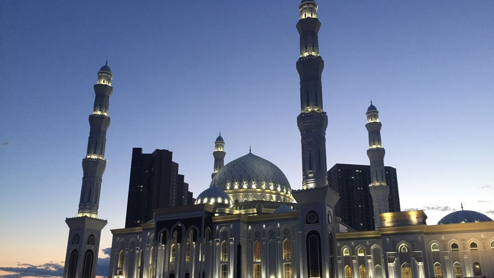 Qadir túnin qalaı ótkizgen durys?