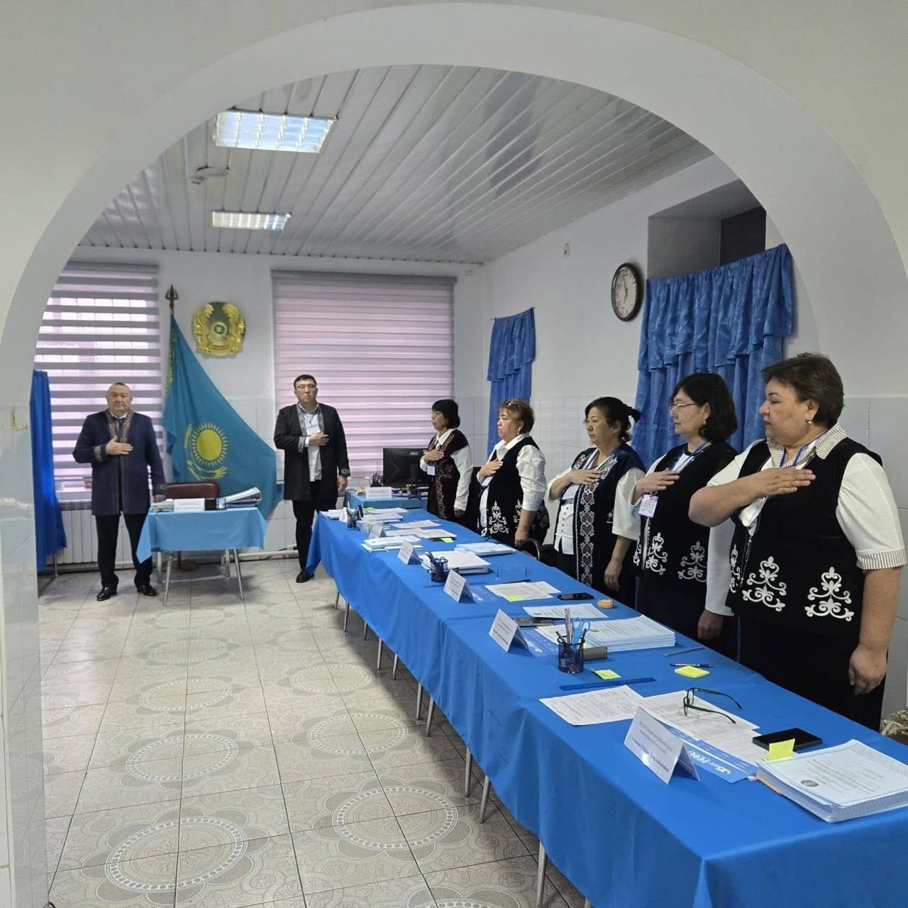 Alǵashqylarǵa – arnaıy syılyq