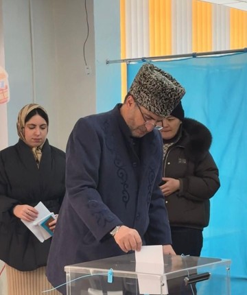 Etnomádenı birlestikter de ún qosty