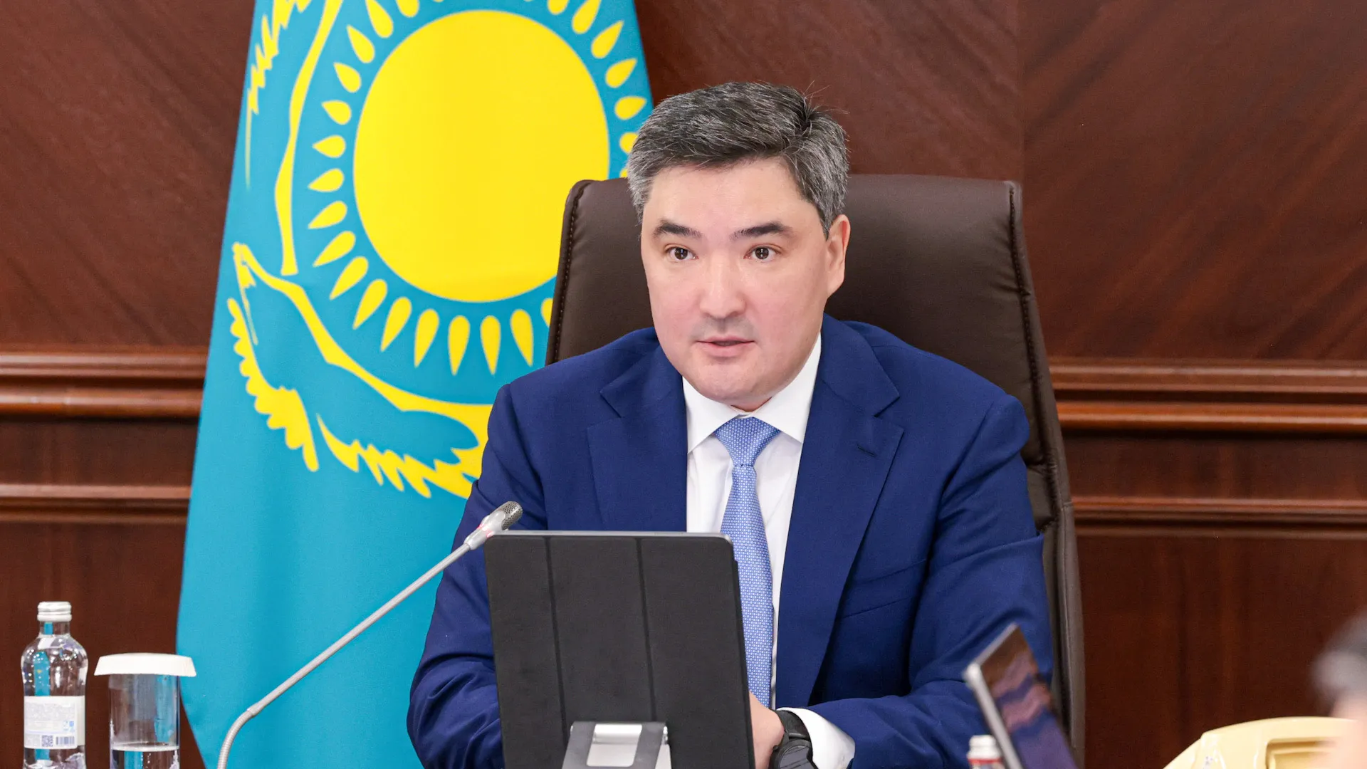 Naǵyz otanshyldyq úlgisi