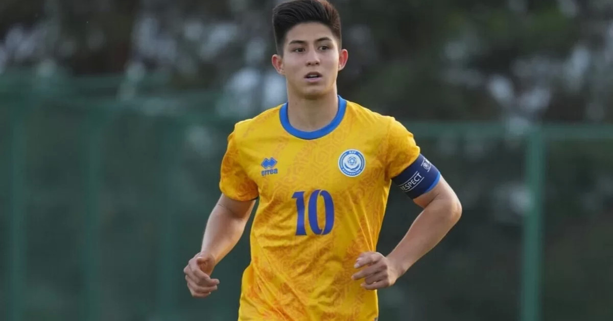 Ispanııalyq jýrnalıst Dastan Sátpaevtyń  «Aqtóbege» soqqan golyna tánti boldy