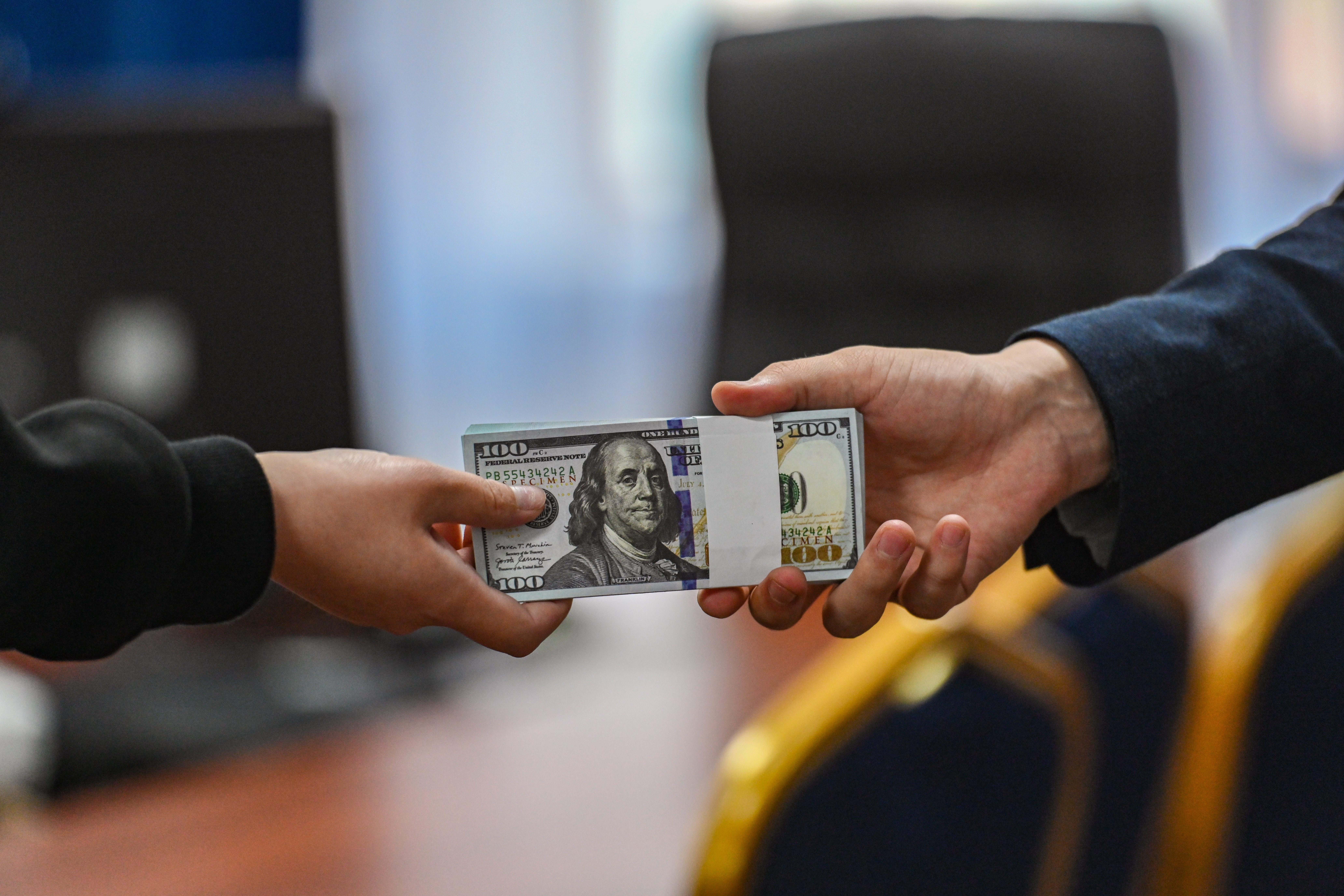 Olımpıadaǵa daıyndyq barysyn qoldaý: Sportshylarǵa qomaqty qarjy berildi