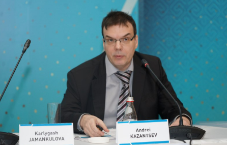 Andreı Kazansev: Jańa Konstıtýsııa – 2019 jyldan beri júrgizilip kele jatqan saıası ózgeristerdiń nátıjesi