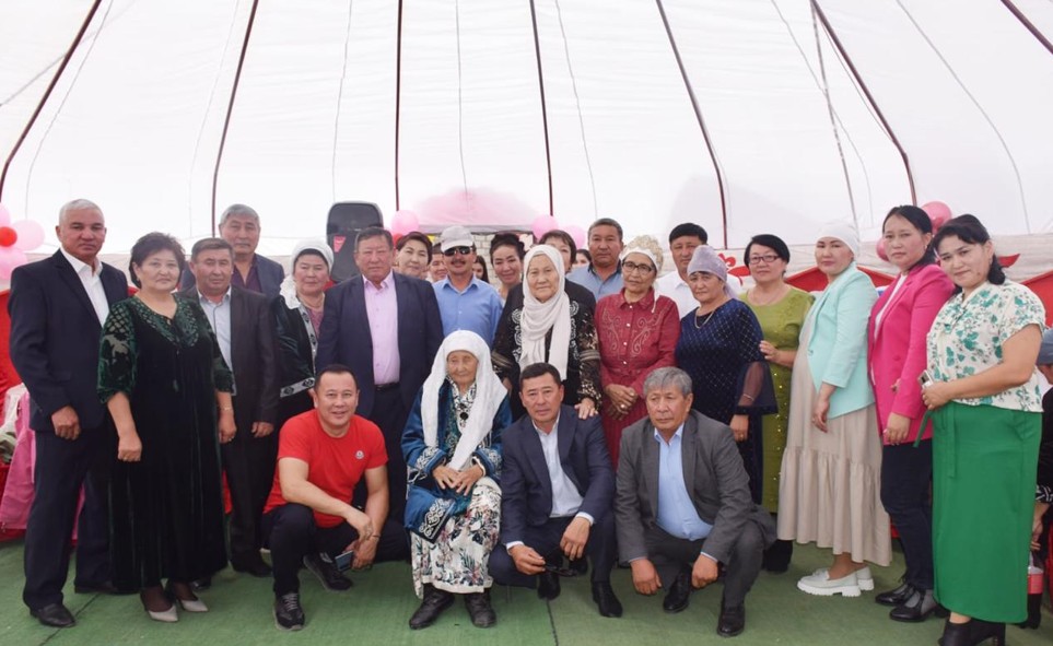 Kemel áýletiniń kemeńgeri