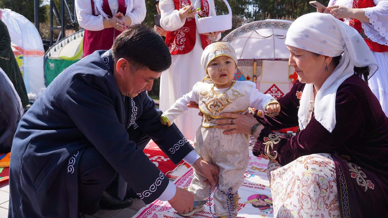 50 baldyrǵannyń tusaýkeseri