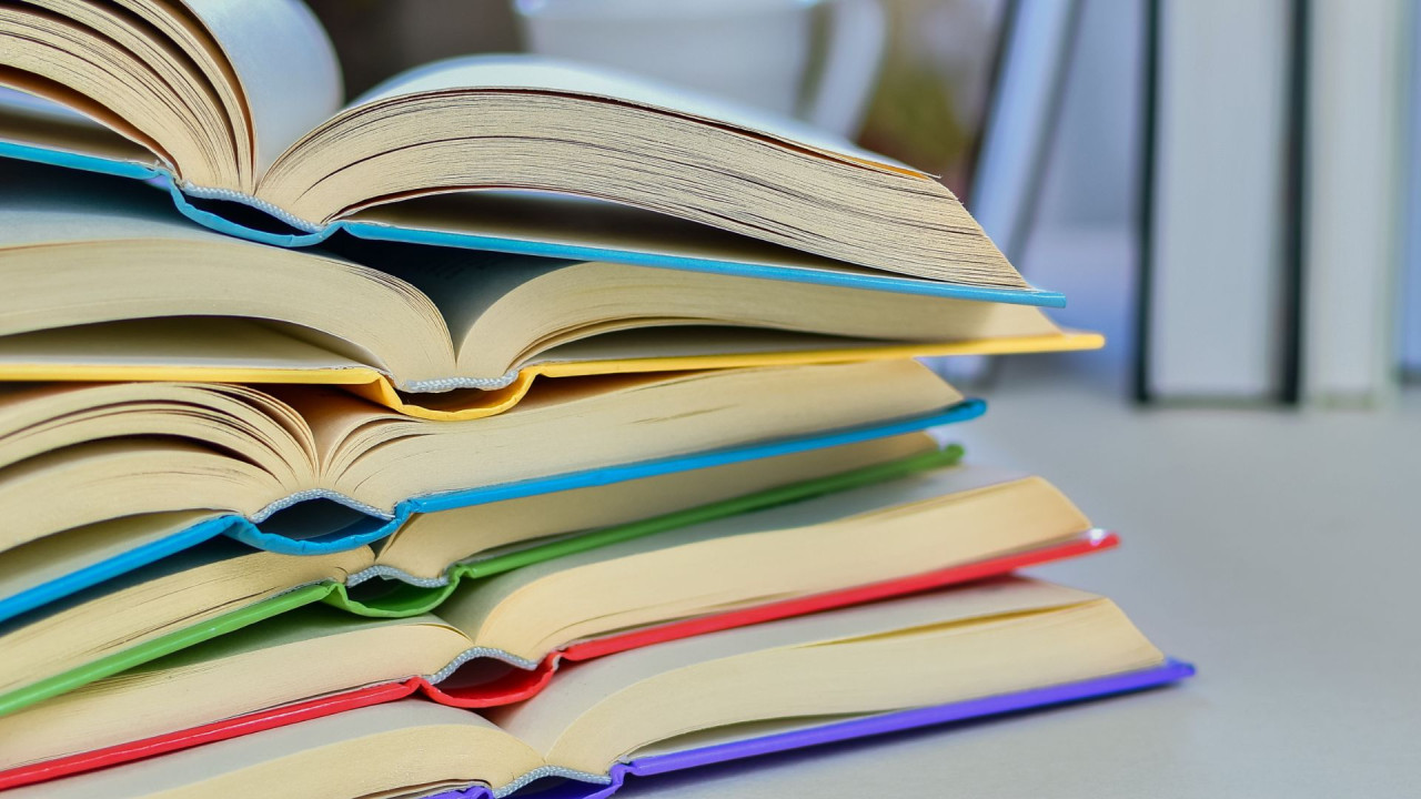 Aldaǵy jyldary mektep oqýlyqtary tolyǵymen jańartylady