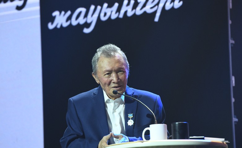 Parasat maıdanynyń sardary