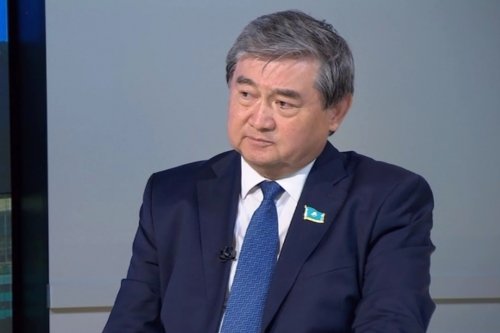 Eldi eńselendiretin qadam