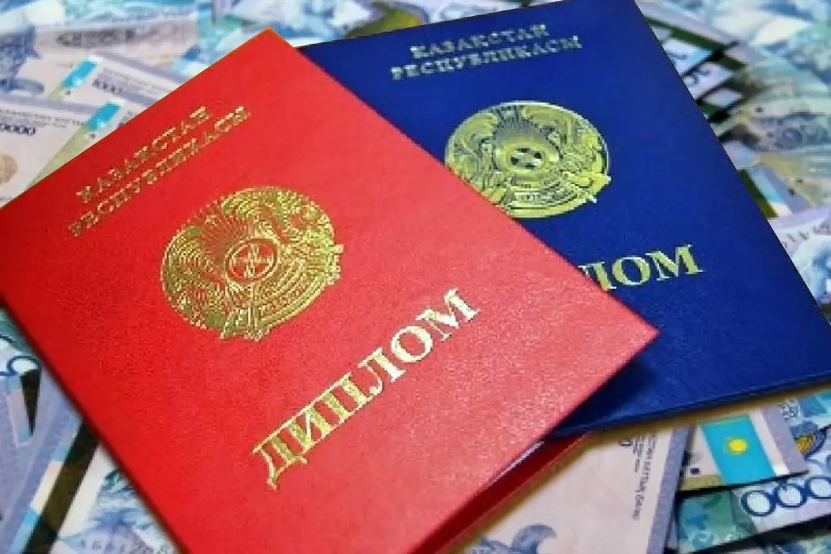 Zańsyz dıplom: Abaı oblysynda dáriger bolǵysy kelgen azamat alaıaqtyń quryǵyna tústi