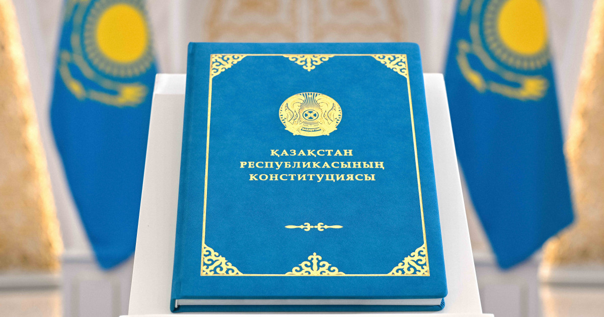 Senat Tóraǵasy: Jańa Konstıtýsııa – dáýirdiń syrtqy syn-qaterlerine berilgen jaýap