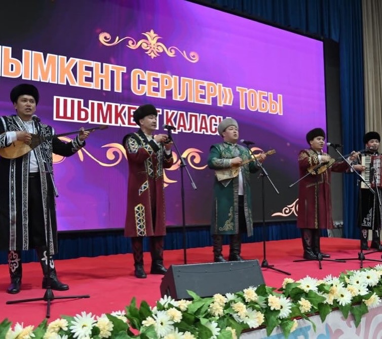 Jarapazan aıtyp jarysty