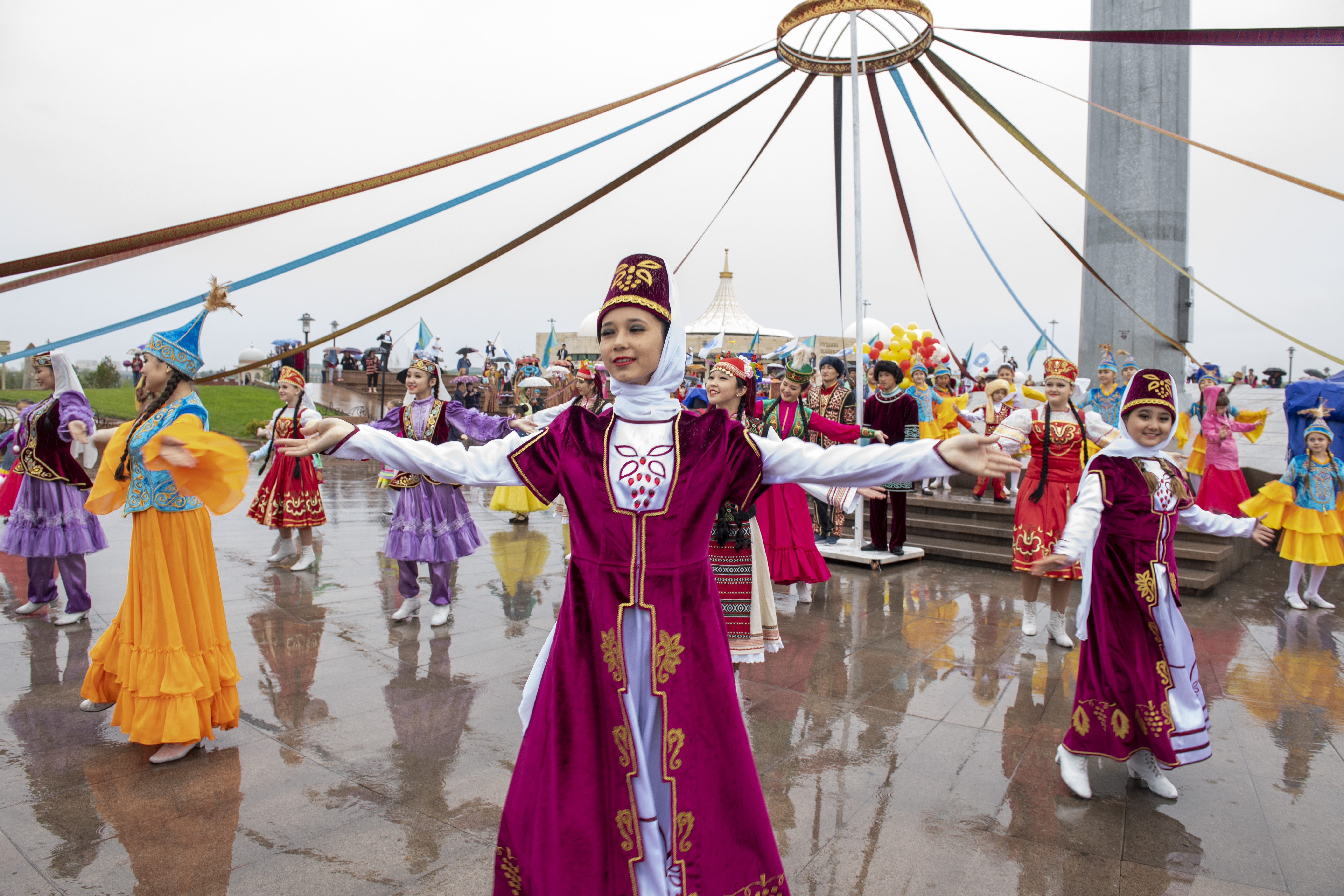 Yntymaq kúni: Qazaqstanda Naýryznama onkúndiginiń segizinshi kúni toılanyp jatyr