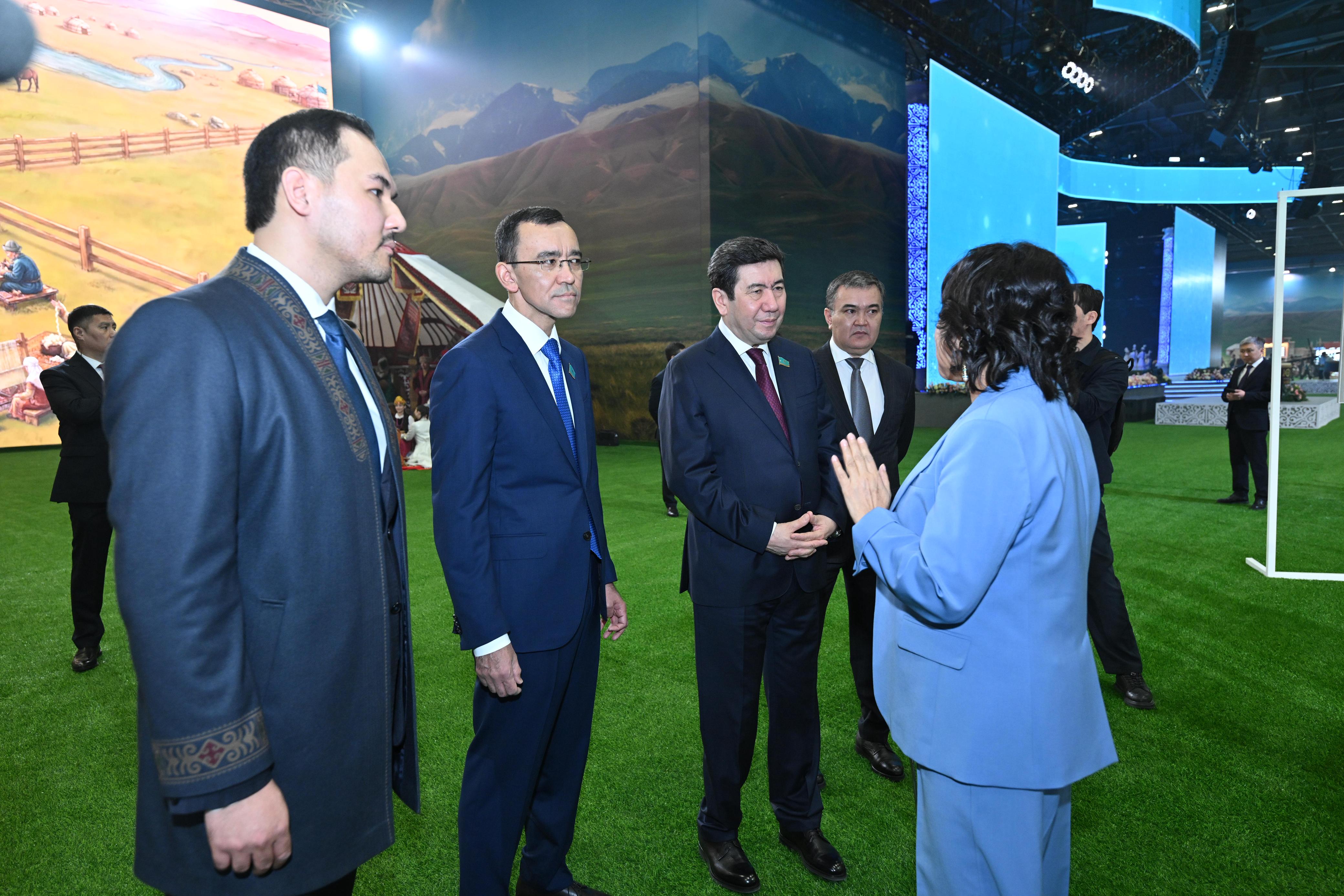 Parlament Palatalarynyń spıkerleri Naýryz meıramyna arnalǵan merekelik is-sharalarǵa qatysty