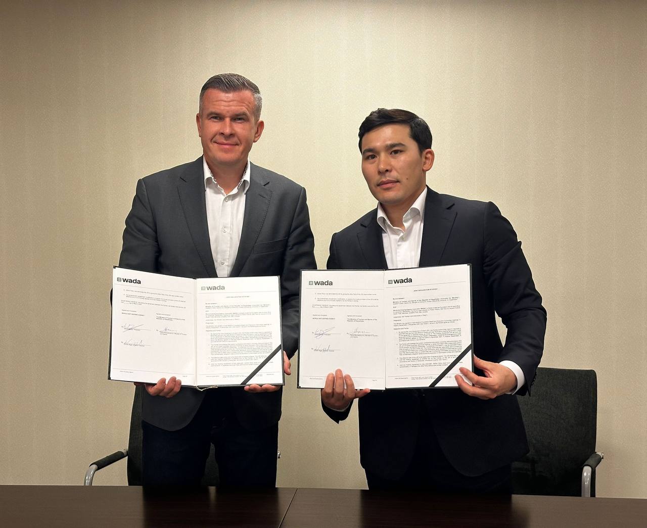 Sport mınıstrligi men Dúnıejúzilik dopıngke qarsy agenttik memorandýmǵa qol qoıdy