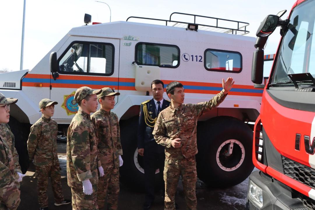 El mektepterinde 50-den astam «Jas qutqarýshy» synyby ashyldy