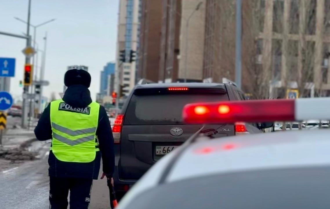 Astanalyq polıseıler beınekamera arqyly jol erejesin buzǵandardy anyqtady
