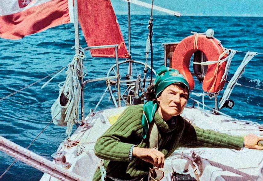 Jalǵyz ózi júzip ótken