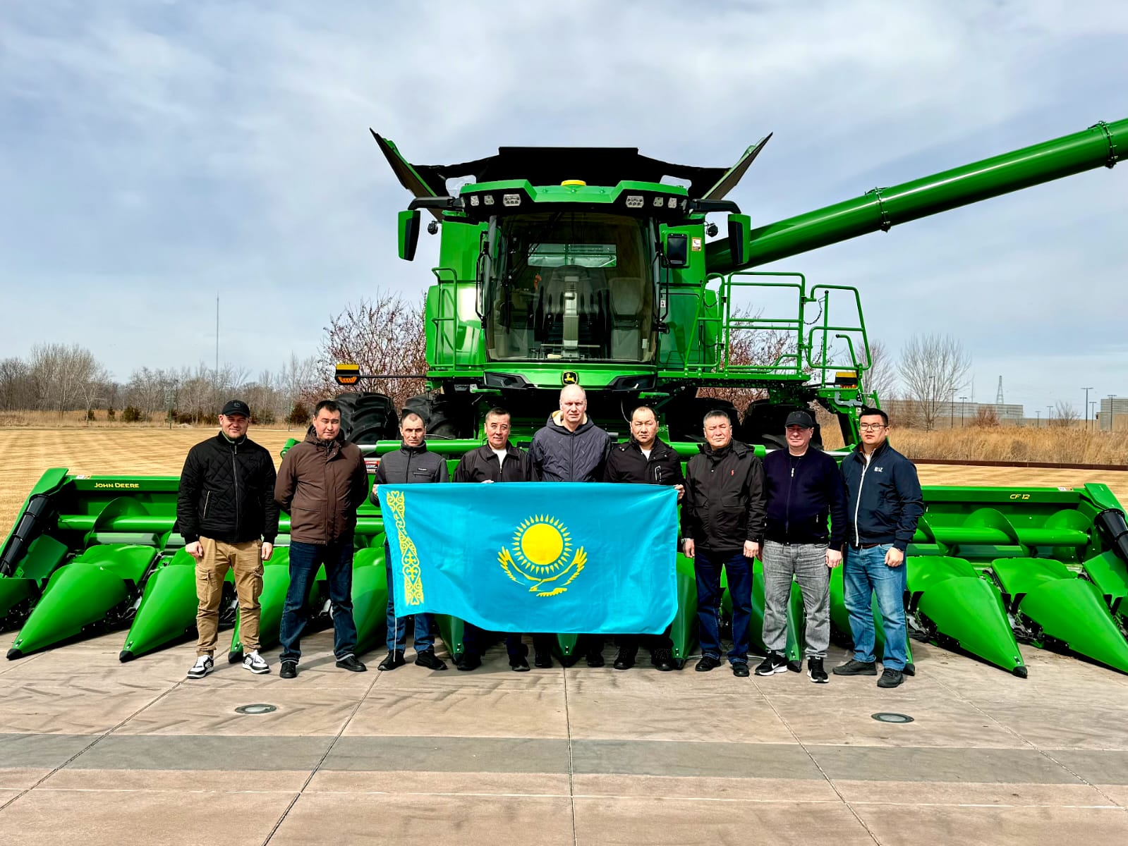 Qostanaıda jasalǵan qýatty kombaın