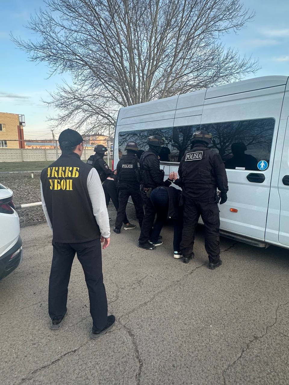 Batys Qazaqstan oblysynda polısııaǵa baǵynbaǵan bir top azamat ustaldy