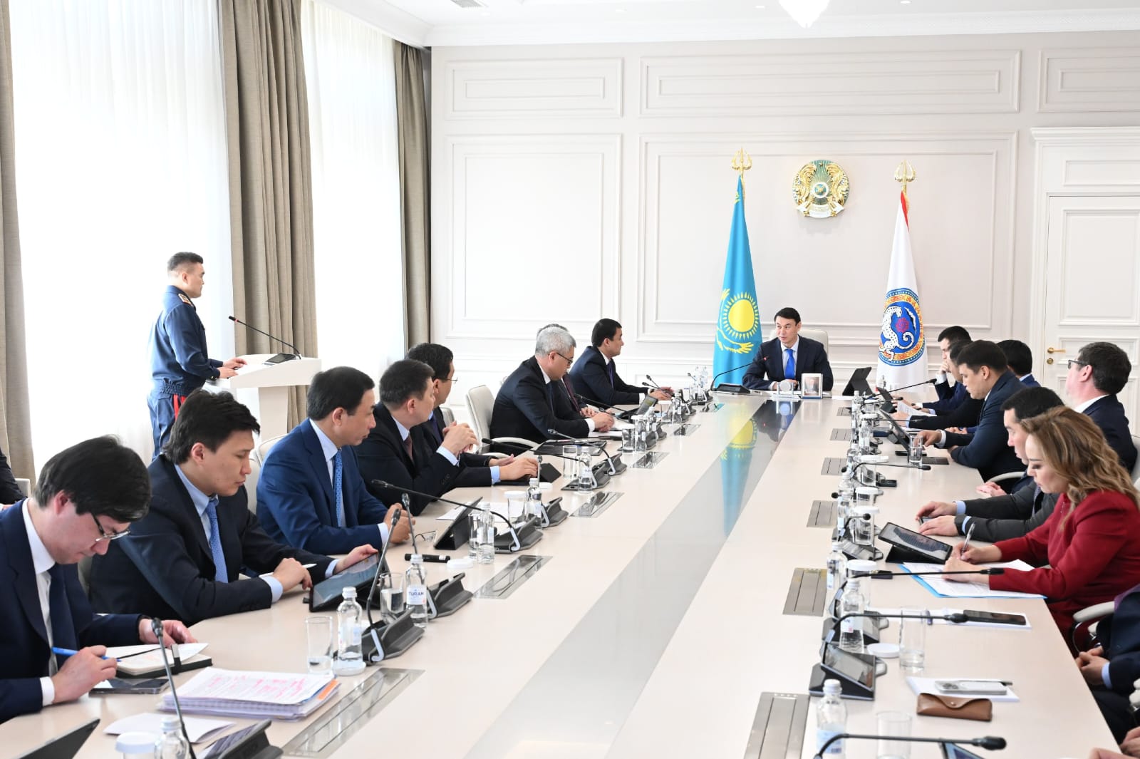 Ál-Farabı dańǵylyndaǵy oqıǵadan keıin Almatyda jol qaýipsizdigi kúsheıtildi