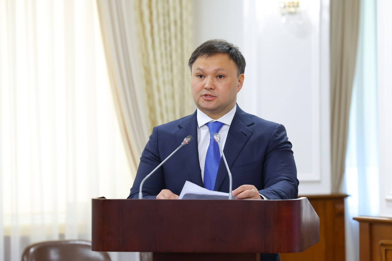 Kómirsýtekterdiń iri qorlaryn endi JI tehnologııalar izdeıdi