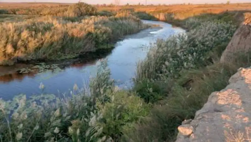 Aqtóbe oblysynda joǵalǵan 10 jastaǵy bala Elek ózeninen izdestirilip jatyr