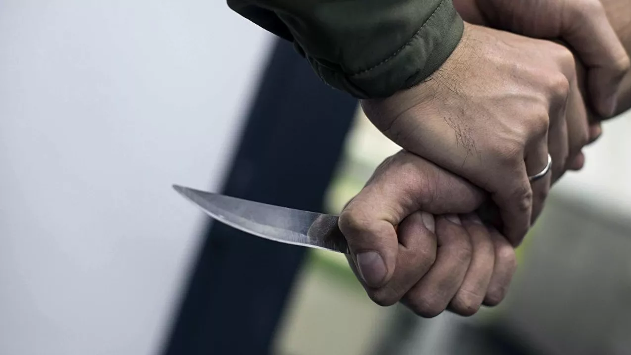 Taldyqorǵanda er adam tanysyn pyshaqtap óltirdi