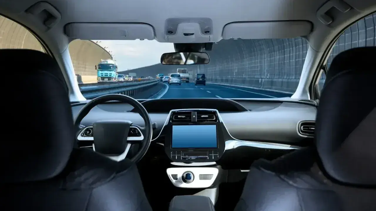 Qazaqstan joldarynda júrgizýshisiz kólikter paıda bolady