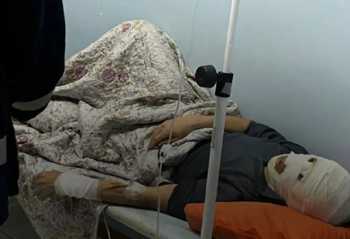 Mańǵystaýda janarmaı quıý beketinde jarylys boldy: Jumysshy zardap shekti