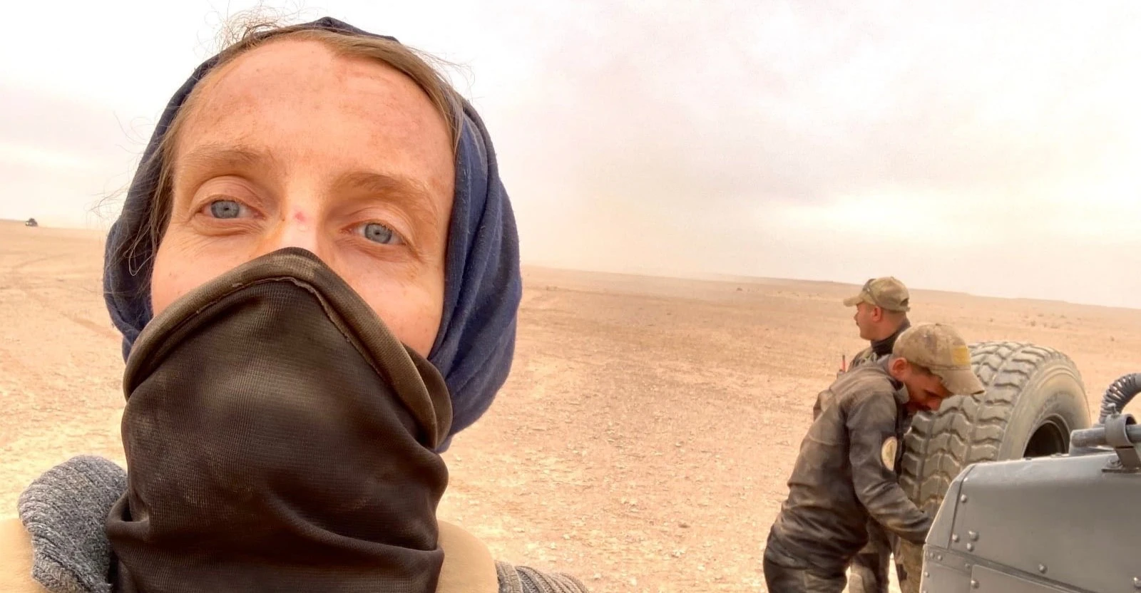 Amerıkalyq jýrnalısti urlaǵandardyń biri ustaldy: Kúdikti qaýipsizdik qyzmetiniń ókili bolýy múmkin