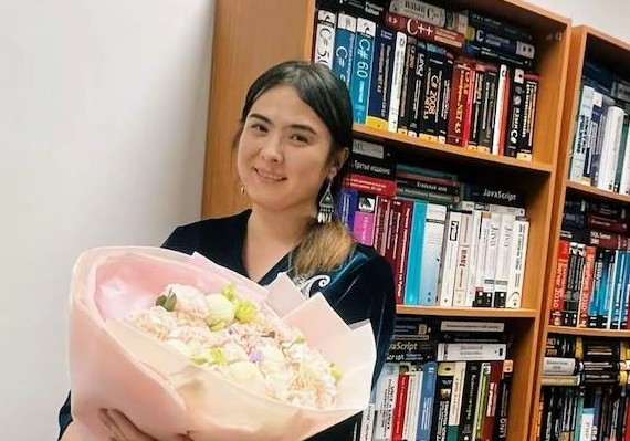 Shákirt qadirlegen ustaz