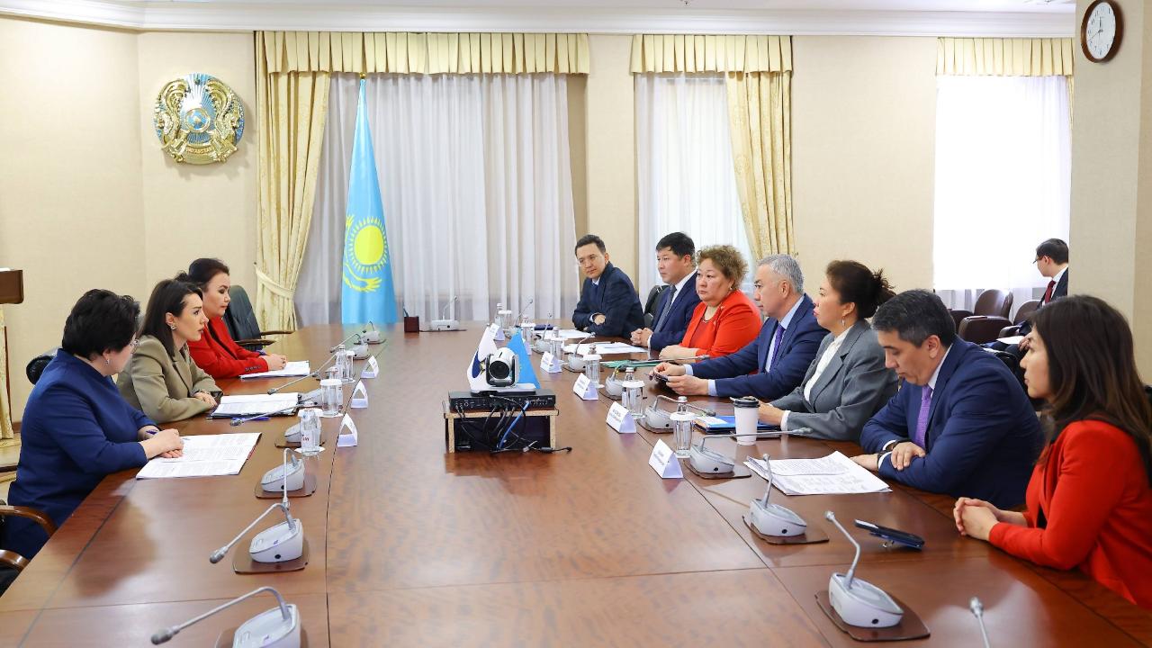 О́nerkásiptegi kooperasııa: Qazaqstan men EEK birlesken jobalardy talqylady