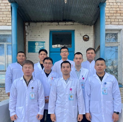 Aqysyz qyzmet kórsetetin dárigerler