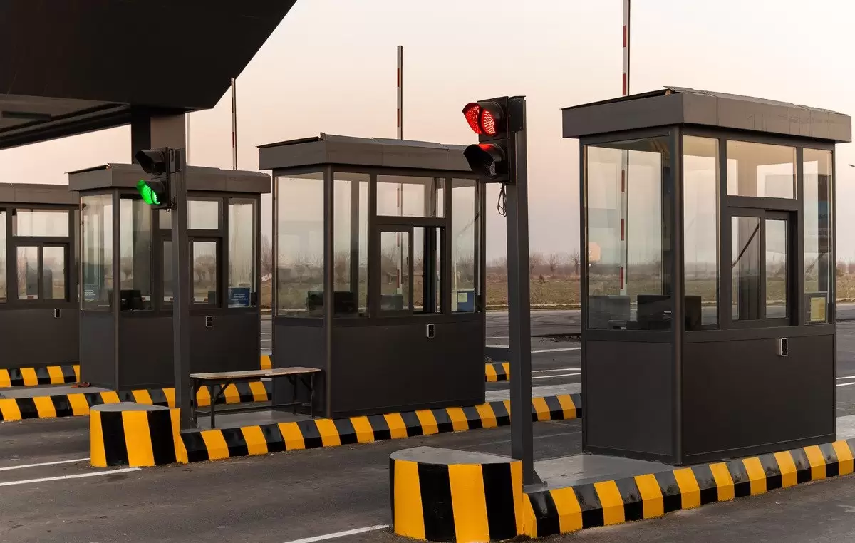 Búgin Qazaqstan-Qytaı shekarasyndaǵy avtokólik ótkizý beketteri jumys istemeıdi