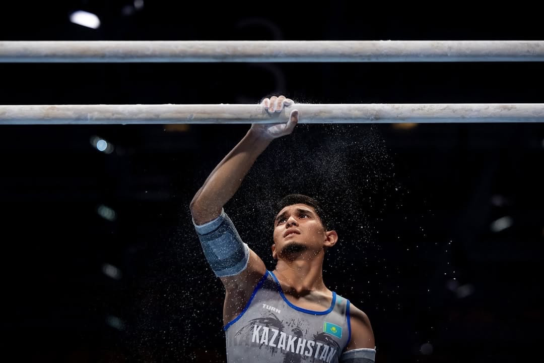 Asan Salımov sporttyq gımnastıkadan Mysyrdaǵy Álem kýbogy kezeńinde kúmis medal jeńip aldy