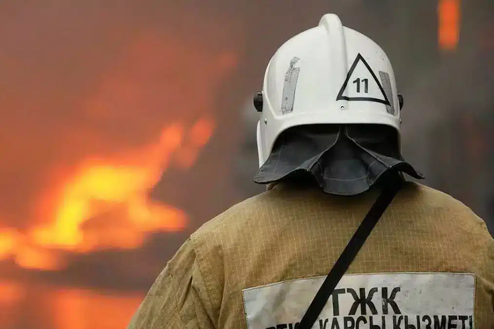 Aqsý qalasynda gaz ballony jarylyp, úsh adam zardap shekti