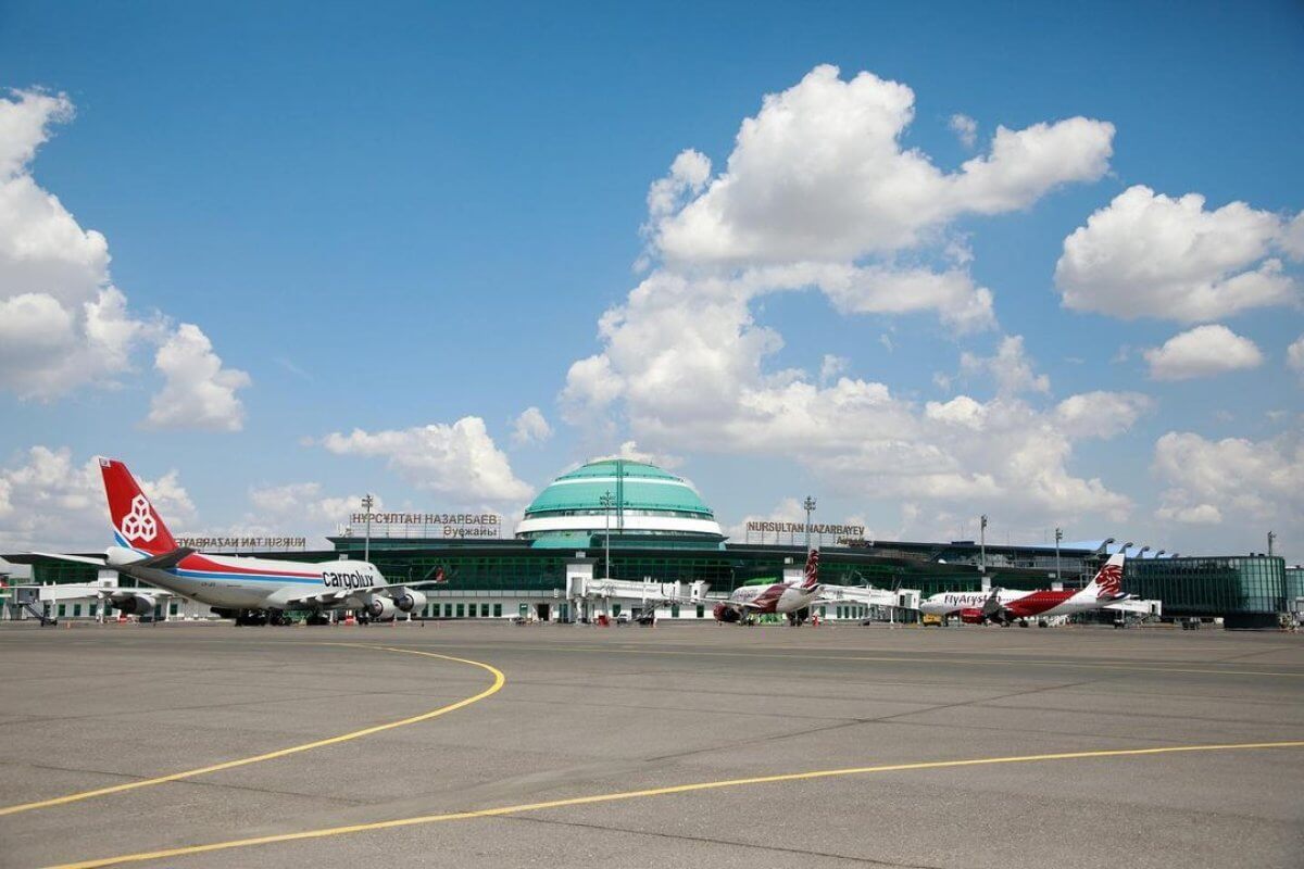 Jolaýshylar nazaryna: 15 sáýirden bastap elorda áýejaıynda reıster kestesi ýaqytsha ózgeredi