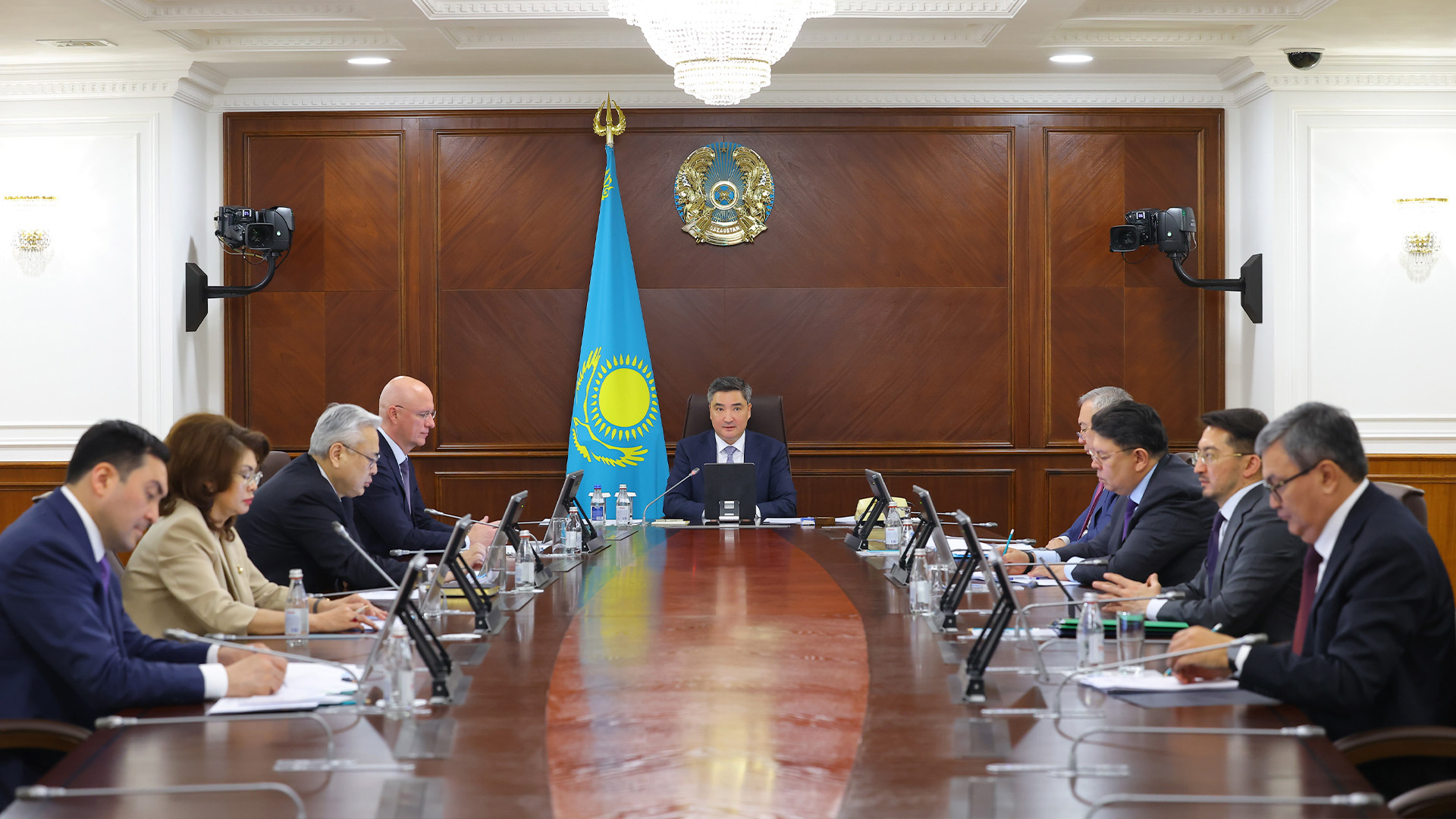 Kómir salasy keshendi damýǵa bet aldy