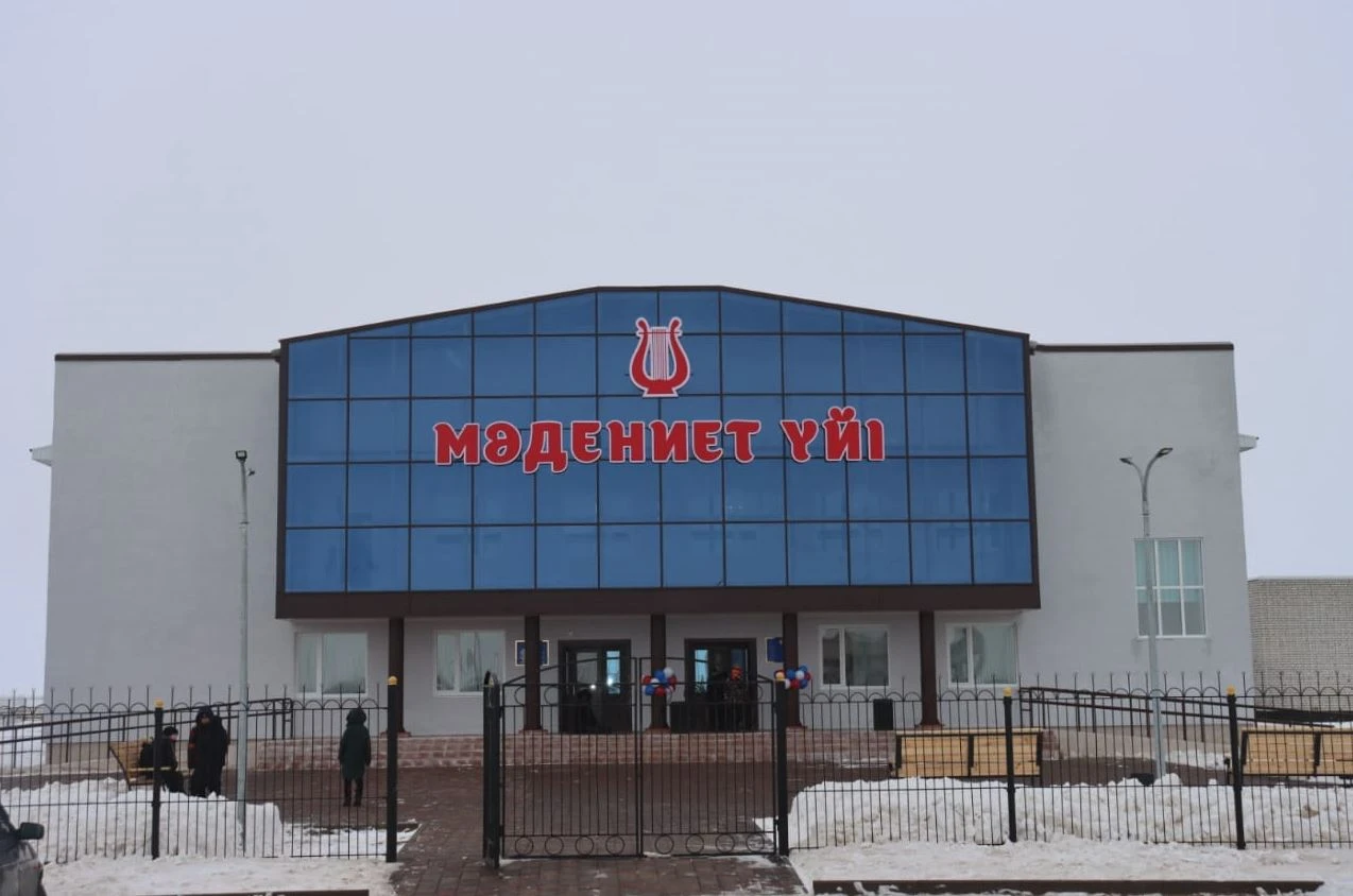 Merekede jumys isteıtin mádenıet qyzmetkerlerine qosymsha aqy tóleý talap etildi