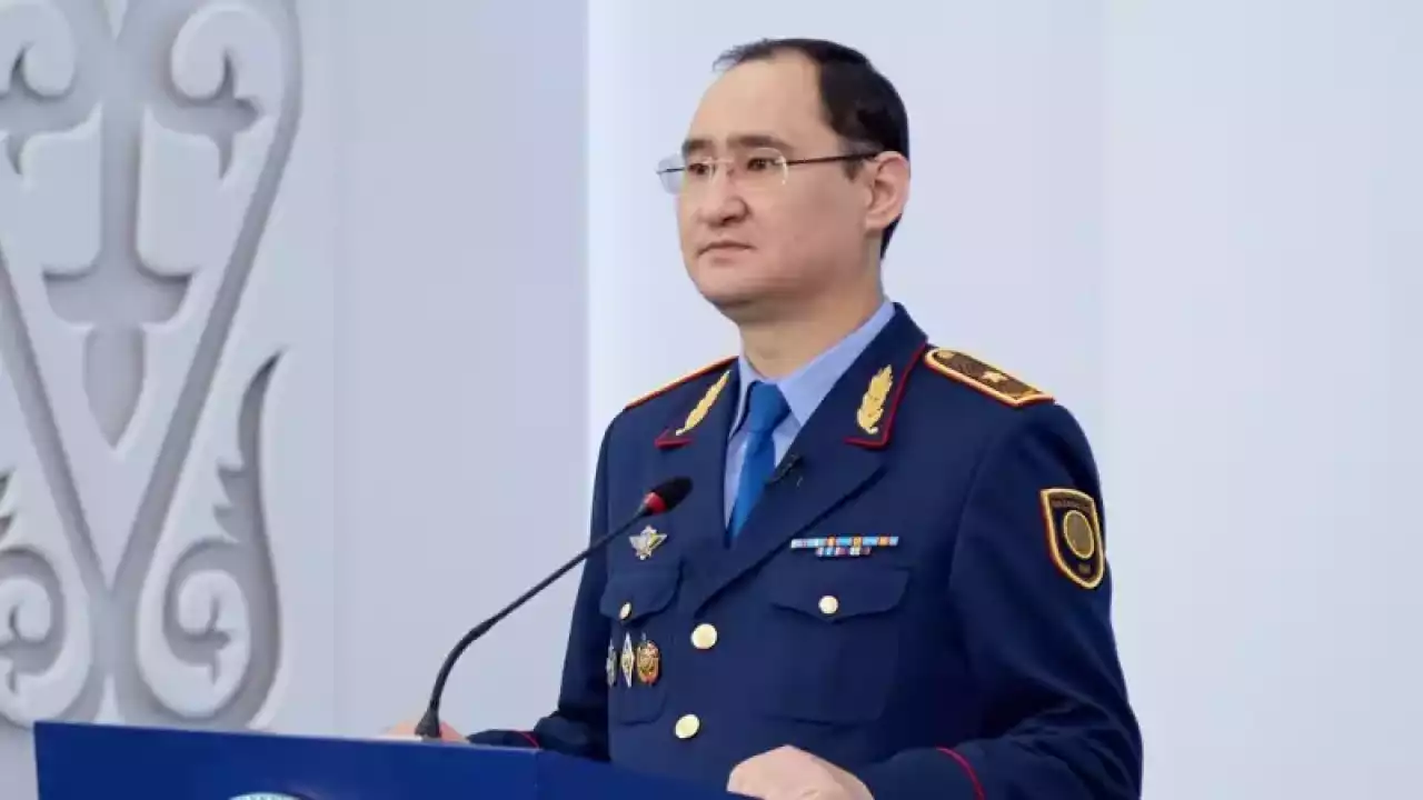 Ishki ister mınıstrligi: Polısııa qyzmetkerlerine kúsh qoldanǵan barlyq tulǵalar qamaýǵa alyndy