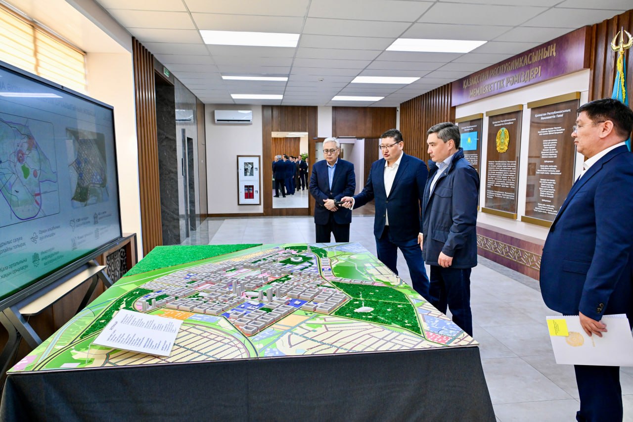 Oljas Bektenovke Alakóldi damytýdyń keshendi jospary tanystyryldy