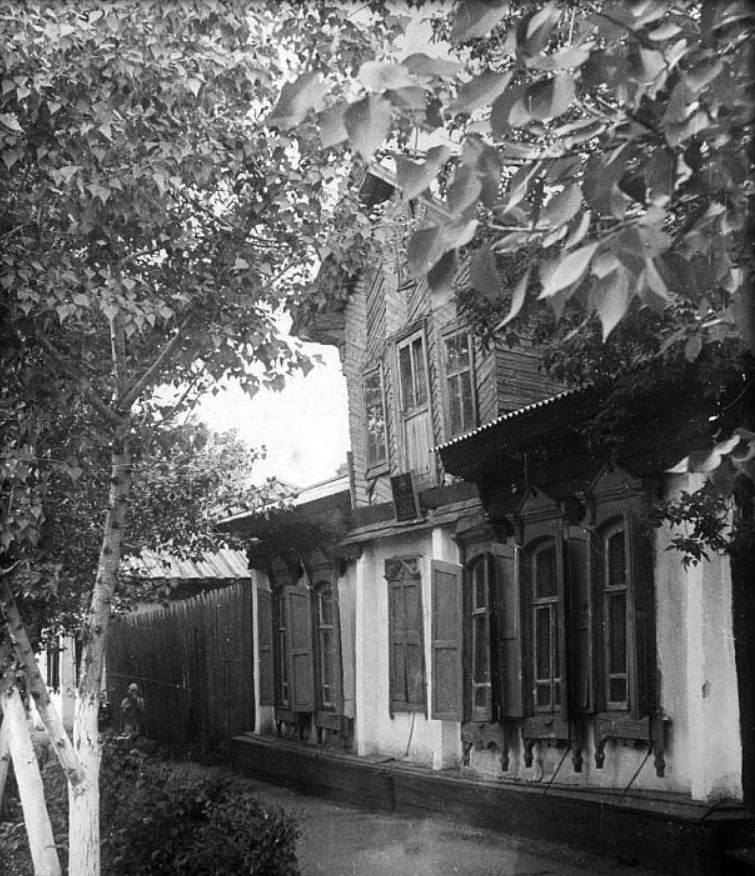 Ánshi Maıra turǵan úı